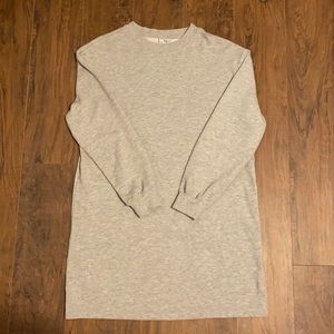 Brand: H&M  Color: Gray  Size: M